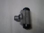 Daihatsu Hijet Right Rear Wheel Cylinder S83